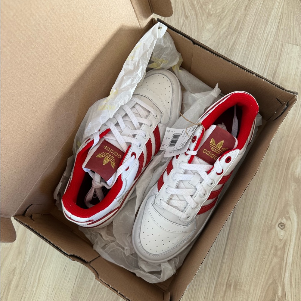 Adidas Women's White and Red Sneakers - Picture 7 of 9